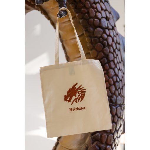 Hímzett szövet táska logóval (bézs)