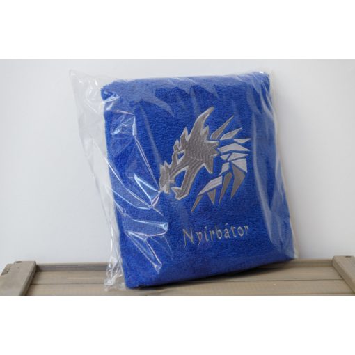 Hímzett törölköző logóval kék (70x140) 450g
