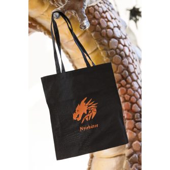 Ruhák és Kiegészítők